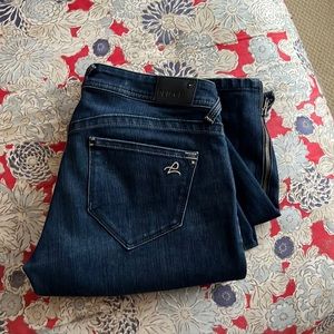 DL1961 Denim with zipper details